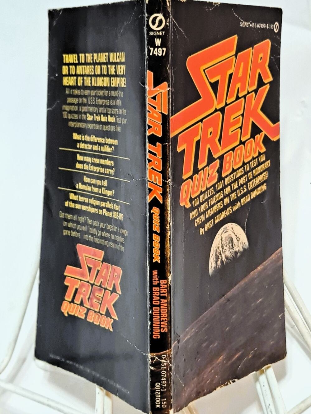 The Star Trek Quiz Book by Andrews & Dunning (1977 1st Ed MMPB)